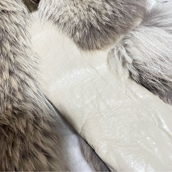 Rare GIVENCHY Coyote FUR COAT - Picture 10 of 10